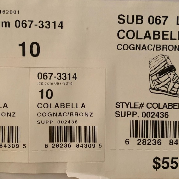 Pre-loved. Minimal wear. Please enlarge pictures to view. - Picture 10 of 13